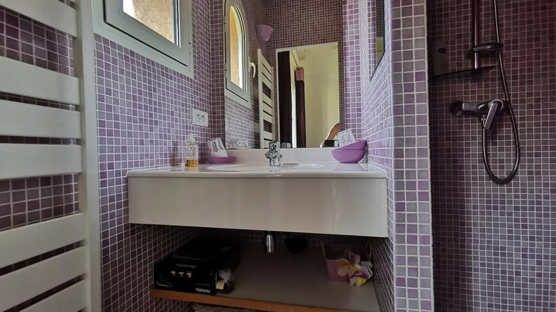 Le Lavandou : Villa Pour 8 Avec Piscine - Fr-1-803-76 0*, Le Lavandou Francia